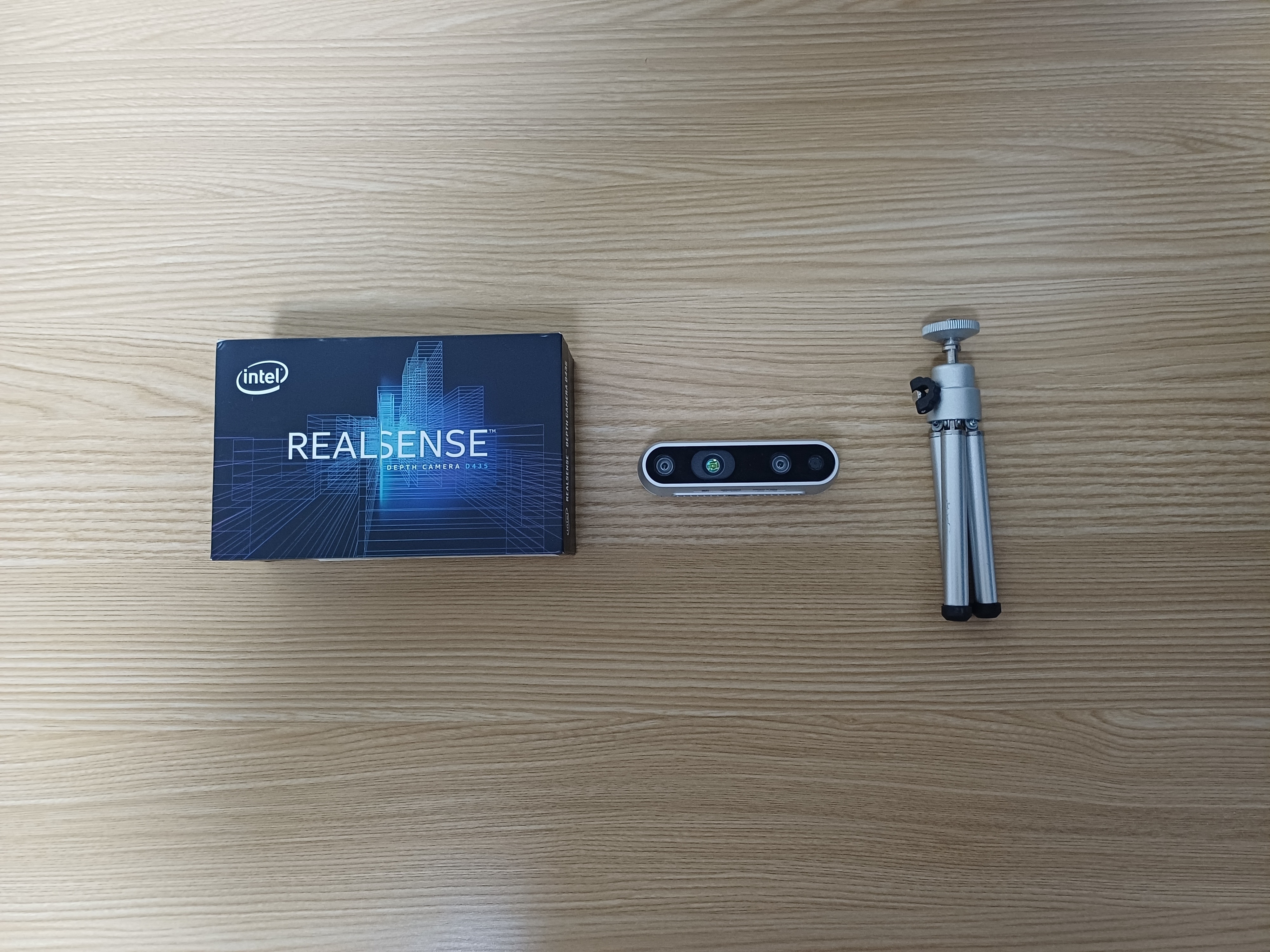RealSense D435